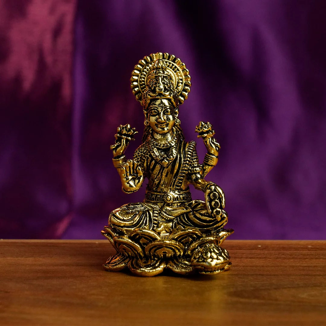 KamalLakshmi Idol
