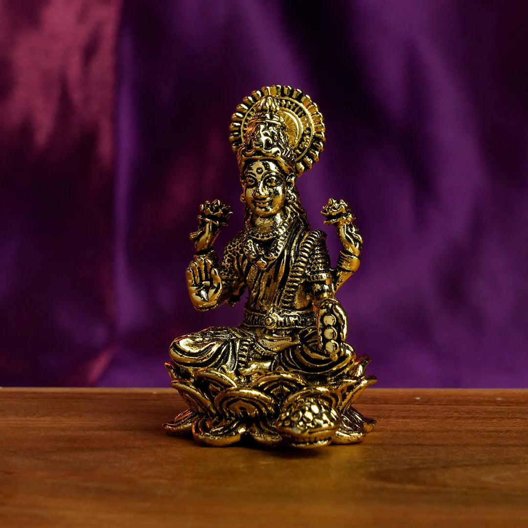 KamalLakshmi Idol