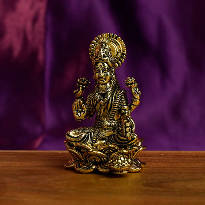 KamalLakshmi Idol