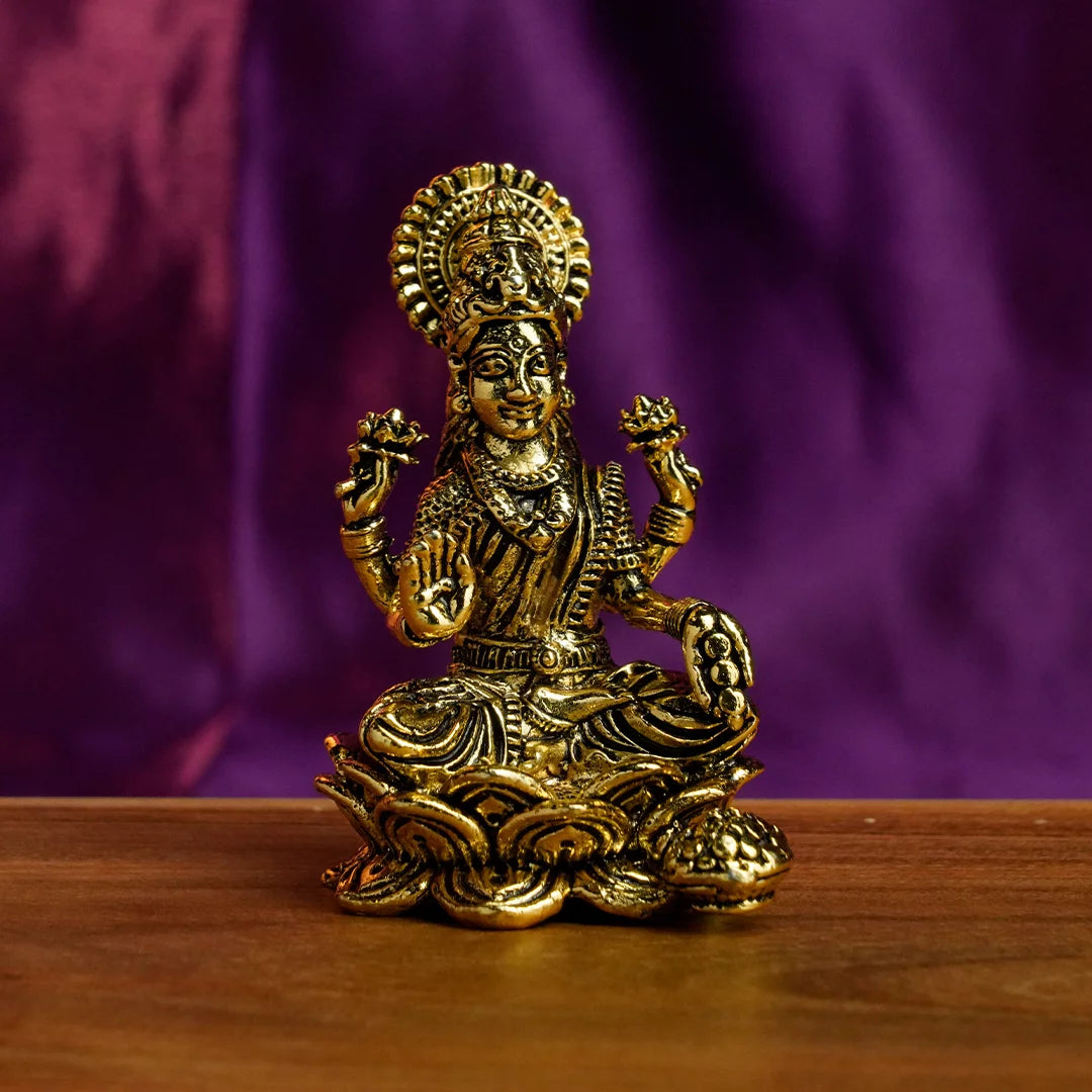 KamalLakshmi Idol