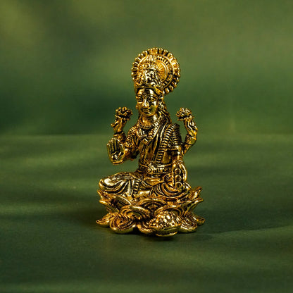 KamalLakshmi Idol