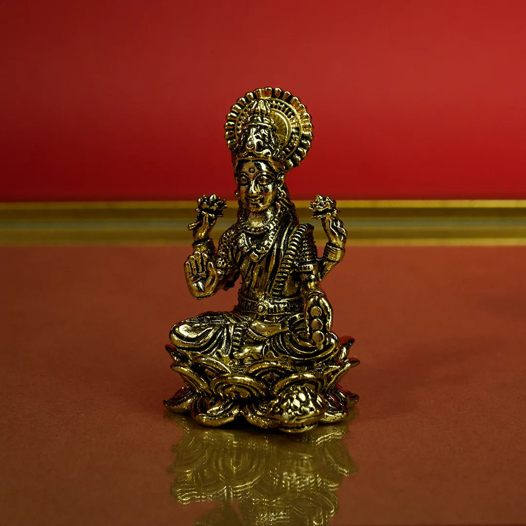 KamalLakshmi Idol