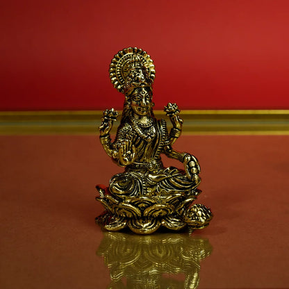 KamalLakshmi Idol